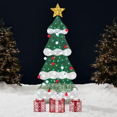 outdoor christmas tree