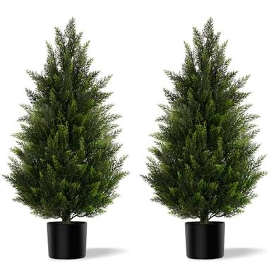 outdoor christmas tree