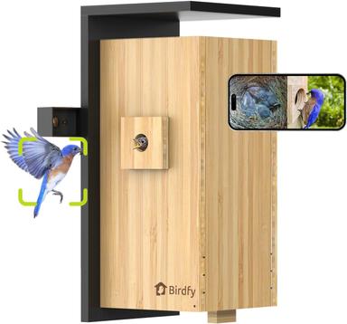 bird house with camera