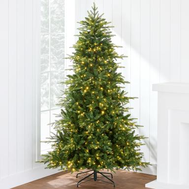 realistic christmas tree
